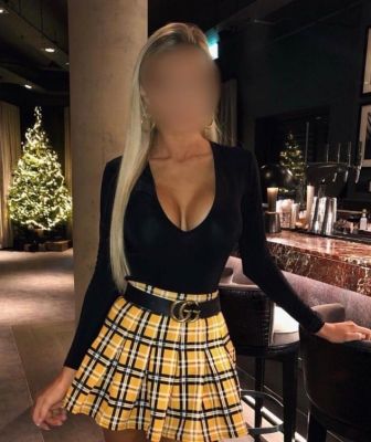 Sonia, 8 962 269-70-81 Sonia, 24 лет — госпожа-страпонесса