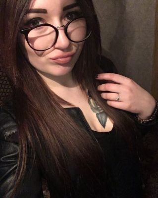 Алиса, 8 911 476-99-46 Алиса - полная лесби проститутка в Калининграде