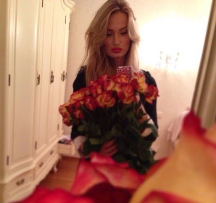 Женевьева, 8 900 563-74-13 Женевьева, 24 лет — минет в машине