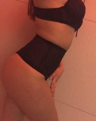 Каролина и Роксана, 8 908 290-51-38 снять шлюху (Каролина и Роксана, от 3500 руб. в час)