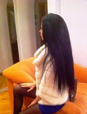 Оля, 8 962 269-70-81 Оля — проститутка для семейных пар, рост:  159, вес:  52