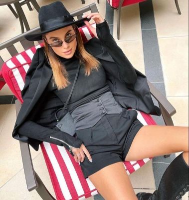 Марина, 8 911 476-99-46 Марина, тел. 8 911 476-99-46 — шлюха по вызову