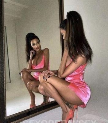 Камила, 8 911 477-17-30 Блядь Камила, 30 лет для мальчишника