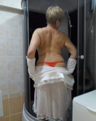 Маша, 8 900 563-74-13 снять дешевую проститутку (Маша, тел. 8 900 563-74-13)