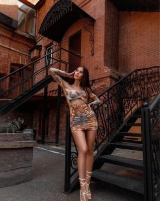 Крис, 8 950 676-12-15 Крис — проститутка из Украины, от 4000 руб. в час