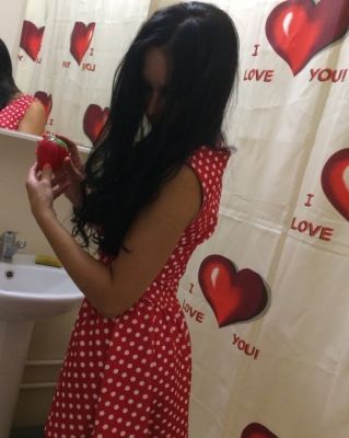 Дарина, 8 911 476-98-35 Дарина — проститутка с большими формами, 25 лет