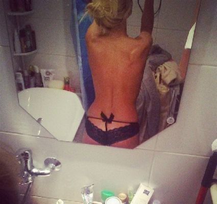 Виктория, 8 906 235-59-33 стриптизерша проститутка Виктория, от 3000 руб. в час, круглосуточно