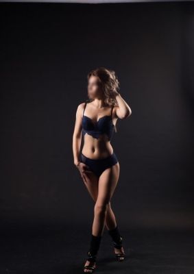 Эля, 8 900 563-74-13 Эля — интим массаж, классика, минет в Калининграде