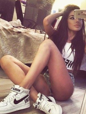 Кирa, 8 911 476-98-38 Кирa — анкета рабыни, 26 лет, г. Калининград